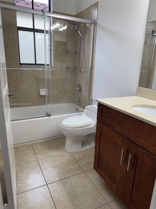 Building Photo - 4849 NW 57th Ct
