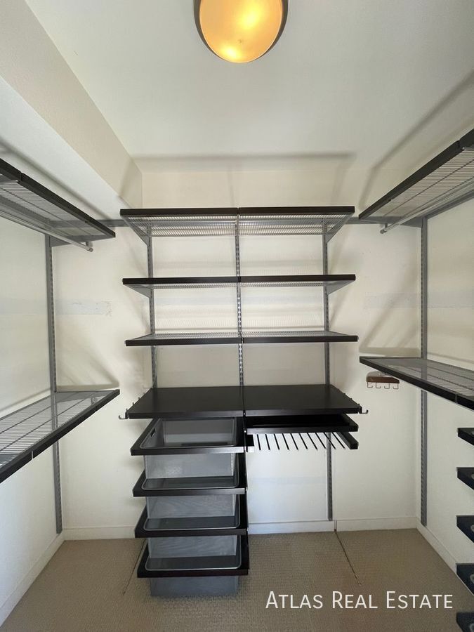 Building Photo - 3359 Mariposa St