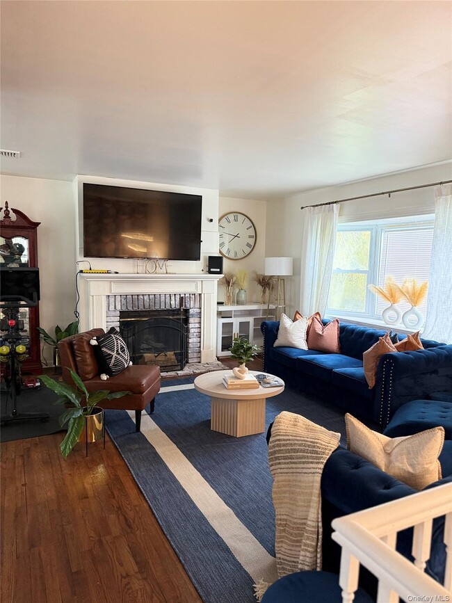 Building Photo - 10 Candlewood Rd