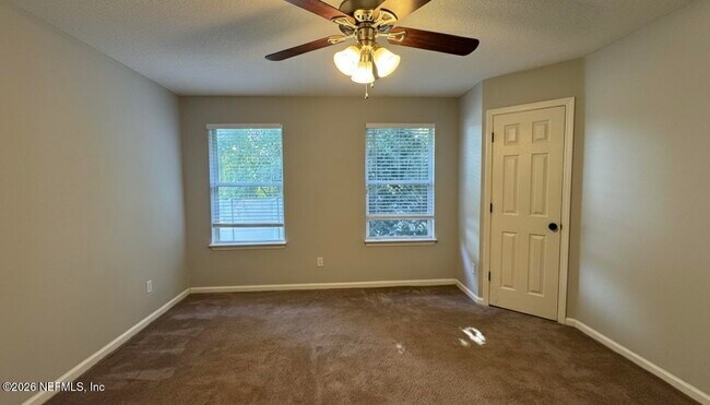 Building Photo - 771 Scrub Jay Dr