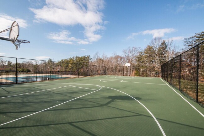 Building Photo - 121 Riggs Rd