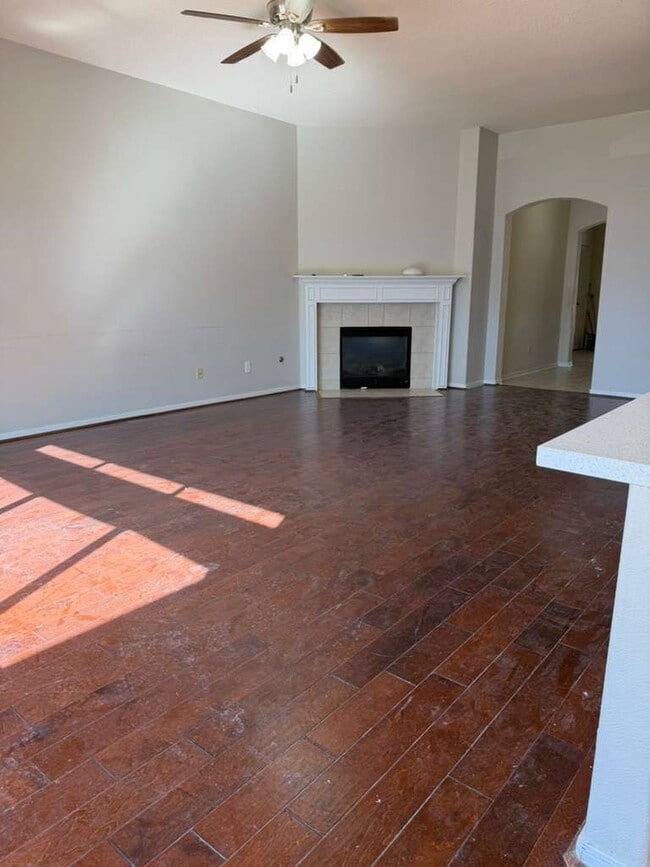 Building Photo - 23831 Shaw Perry Ln