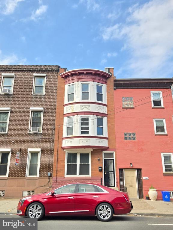 Building Photo - 1351 Christian St