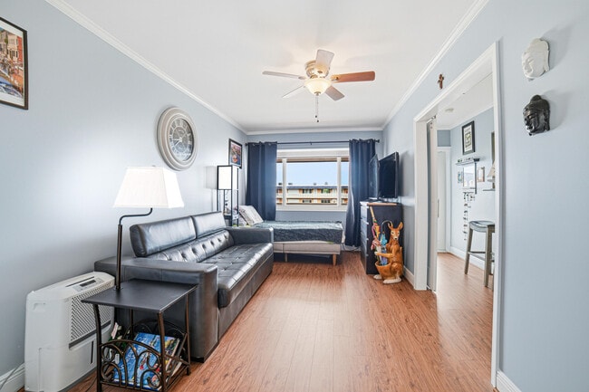 Building Photo - 112 Doolen Ct