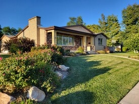 Building Photo - 1905 Saint Marys Dr