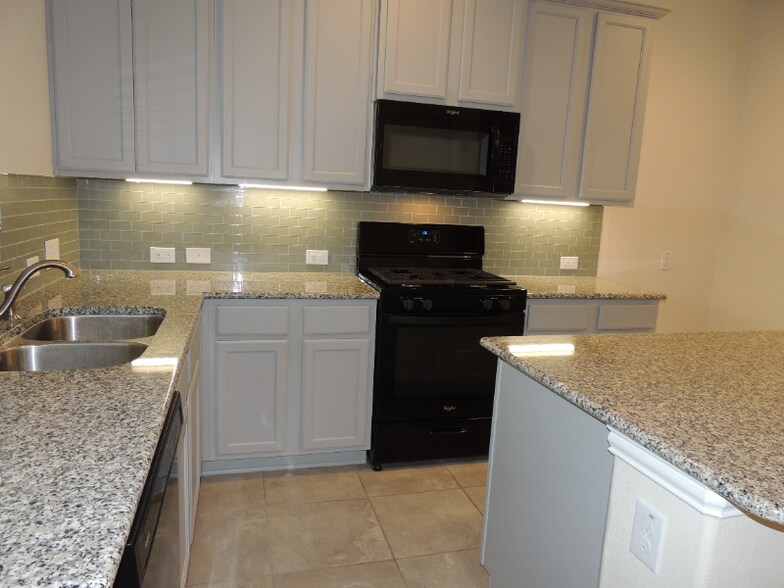 Building Photo - 13017 Dancing Reed Dr