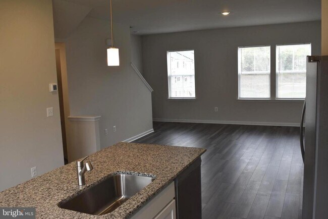 Building Photo - 119 Brashear Ct