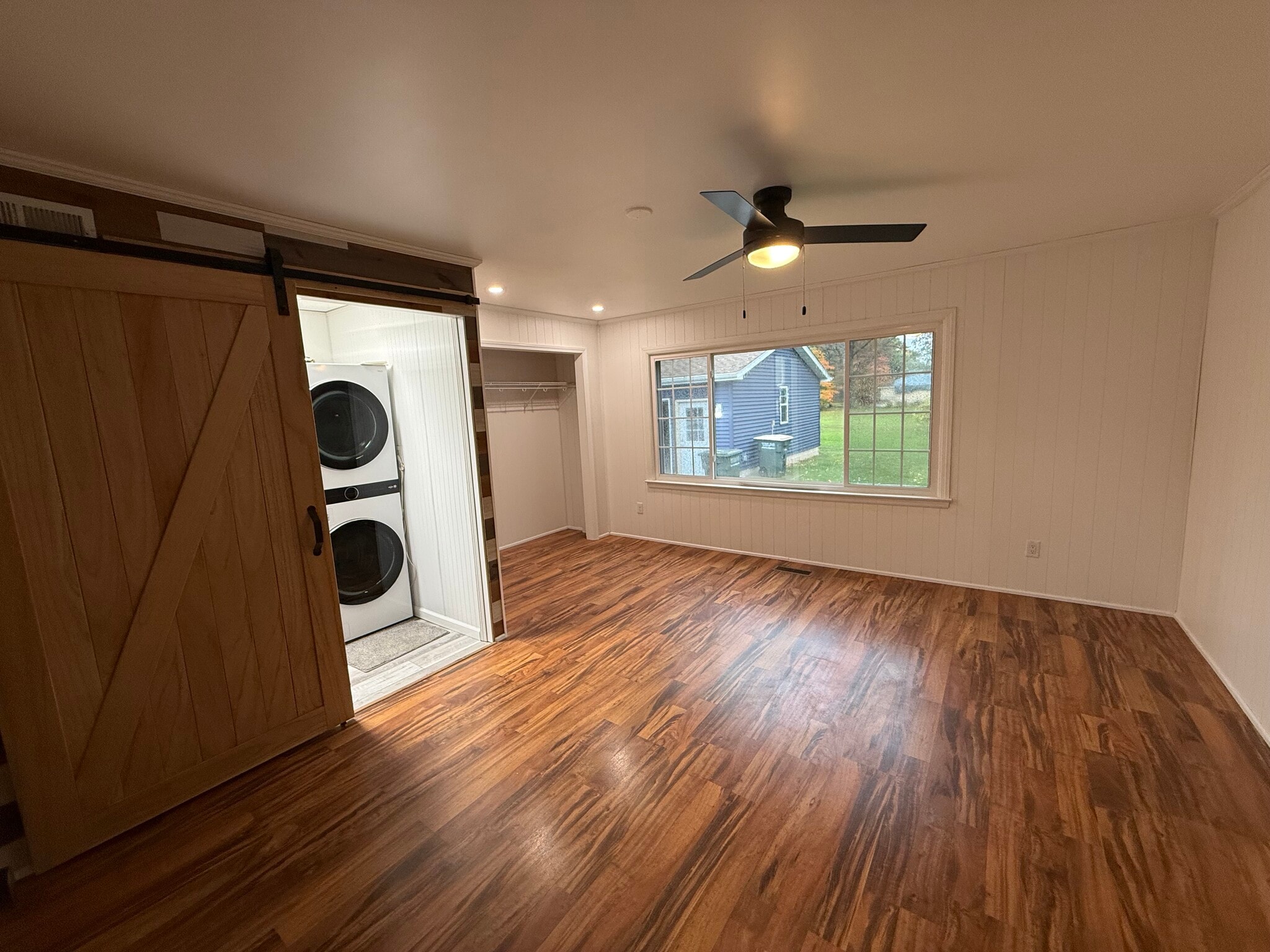 Large Bedroom #1 - 207 Evans Ave