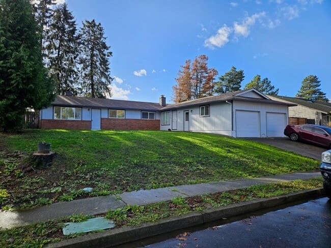 Building Photo - Charming 2-Bedroom Home with Garage in Prime Gresham Location