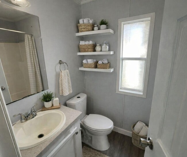 Building Photo - 133 N Anoka Ave