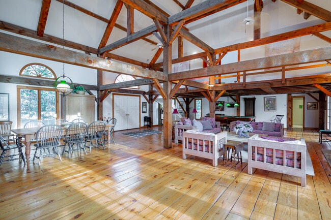 Building Photo - 33 Timber Trail