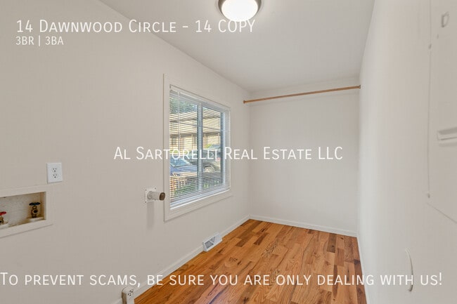 Building Photo - 14 Dawnwood Cir