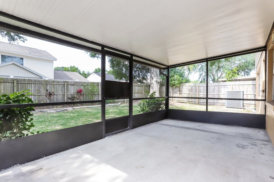 Building Photo - 4943 Cypress Trace Dr