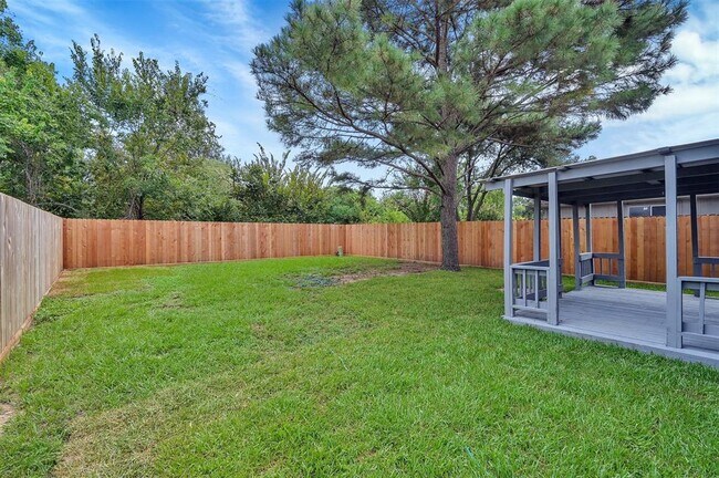 Building Photo - 12652 Pine Bush Dr
