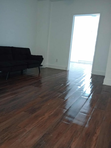 Building Photo - 4 Altamont Terrace