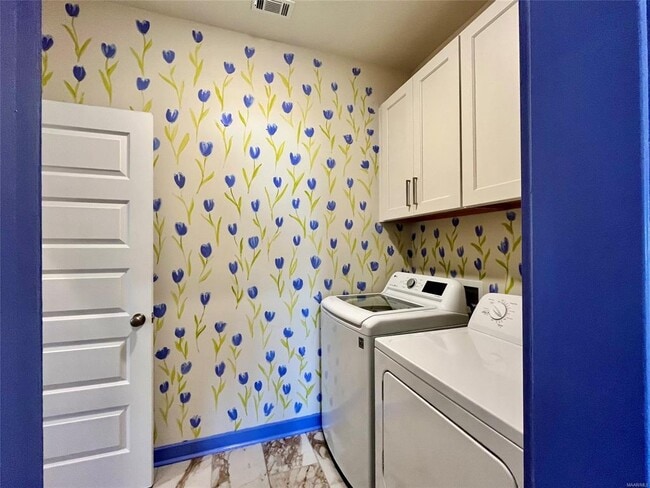 Building Photo - 876 Hedgefield Way