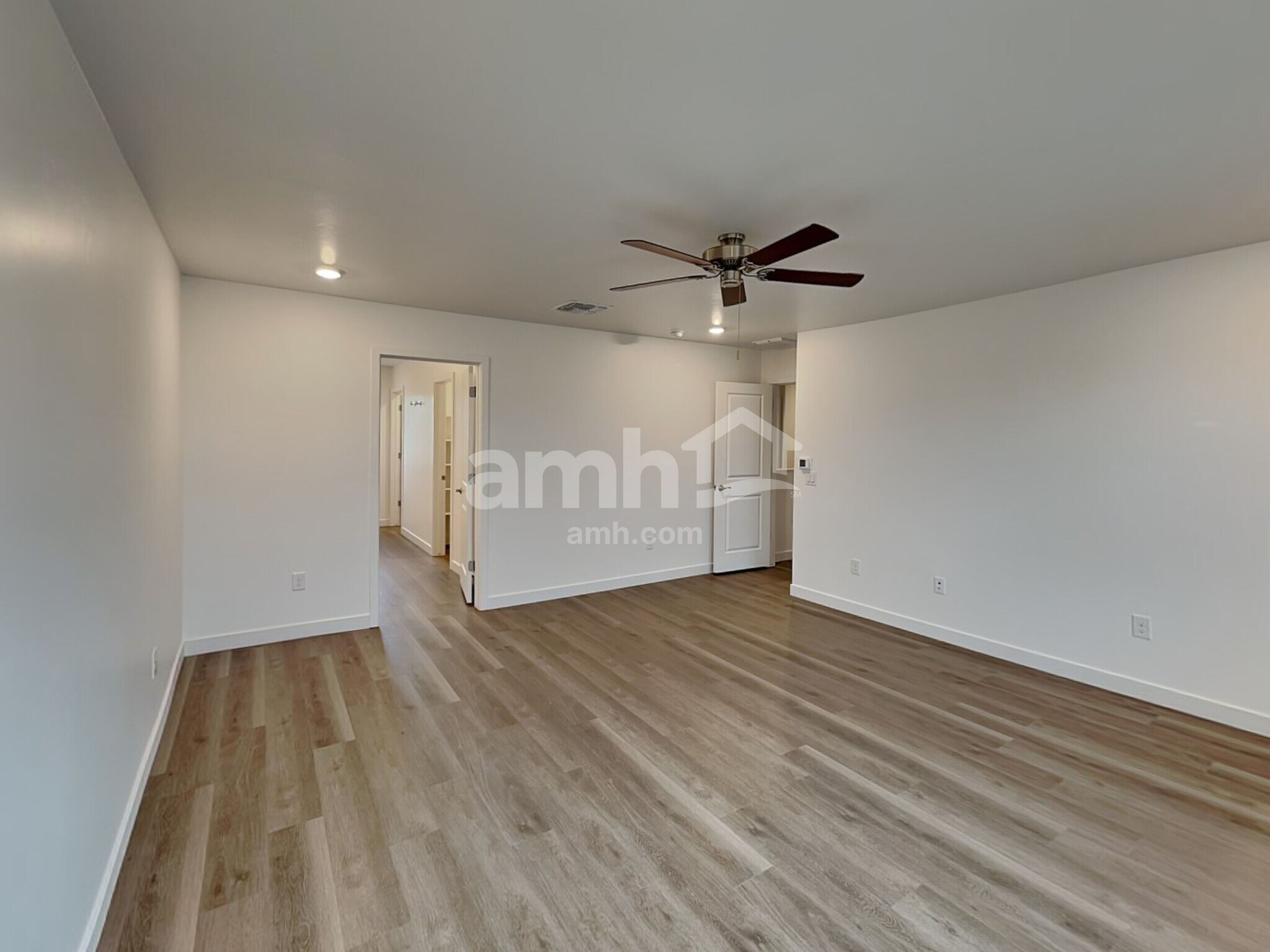 Building Photo - 9629 E Friedel Dr