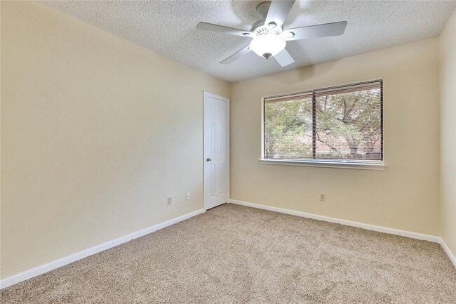 Building Photo - 1709 Pheasant Roost