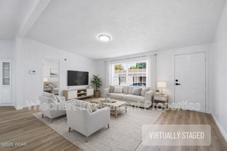 Building Photo - 14 Deer Run