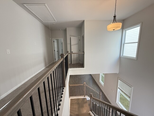 Building Photo - 1923 Westfall Lndg