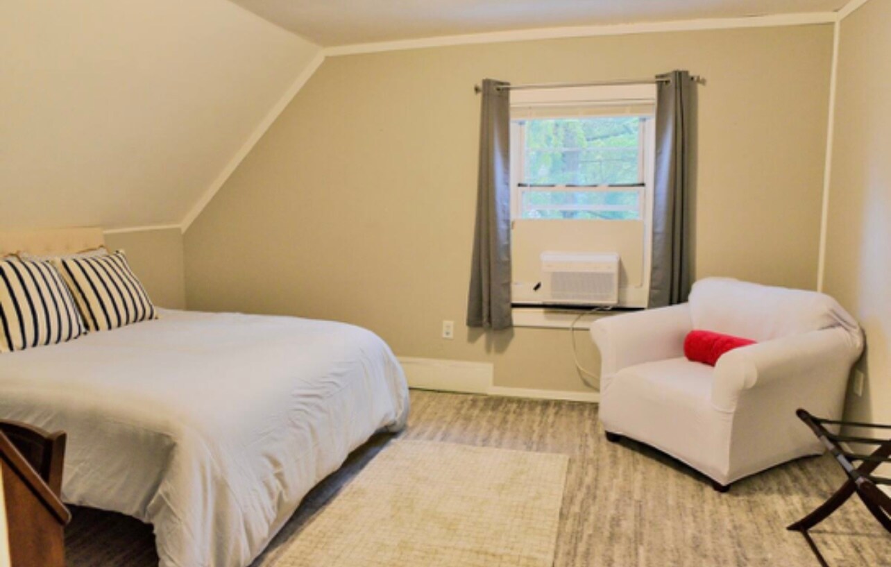 Bedroom 3 - 212 Circular St
