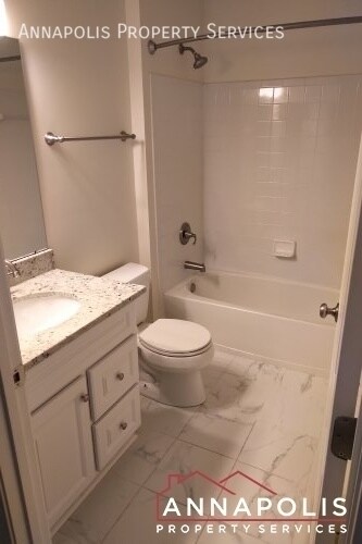 Building Photo - 709 Rock Elm Ct