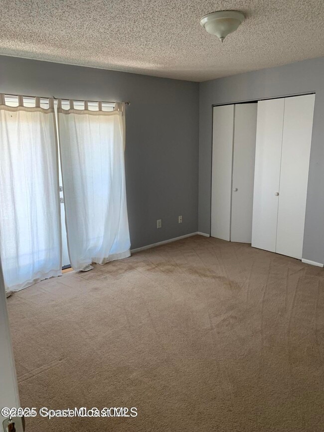 Building Photo - 1712 Stewart Pl