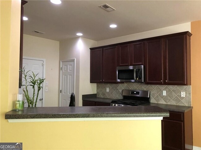 Building Photo - 33 Jekyll Dr