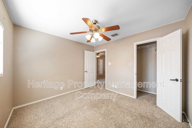 Building Photo - 219 Coriander Bend