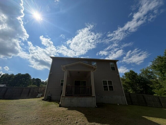 Building Photo - 251 Melody Ln