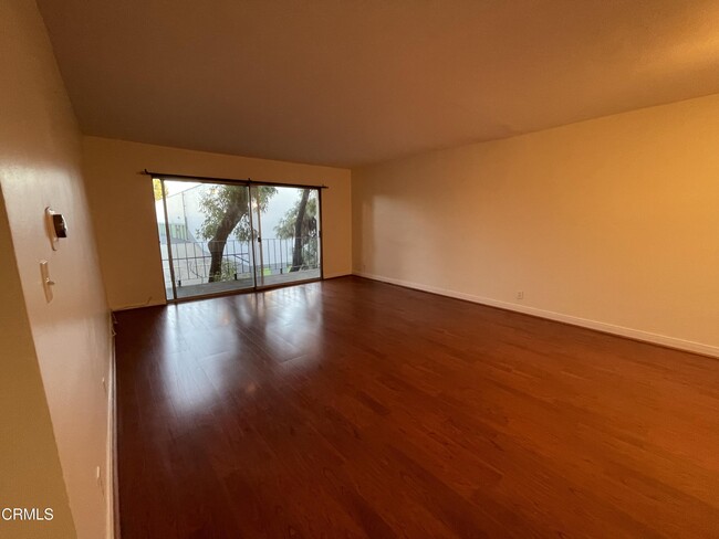 Building Photo - 15344 Weddington St