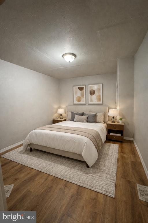 Building Photo - 336 N Gross St