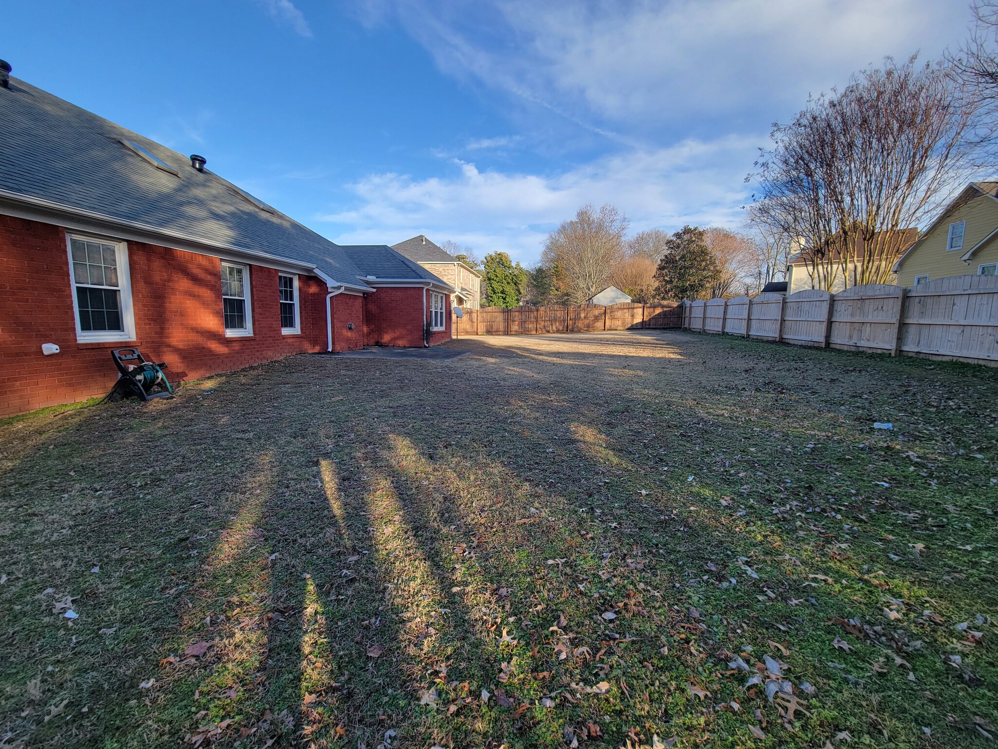 Building Photo - 122 Pebblebrook Cir