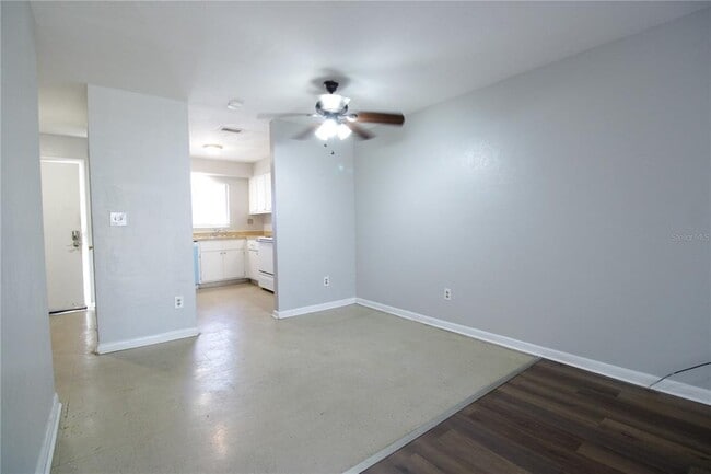 Building Photo - 6134 SW 11th Pl