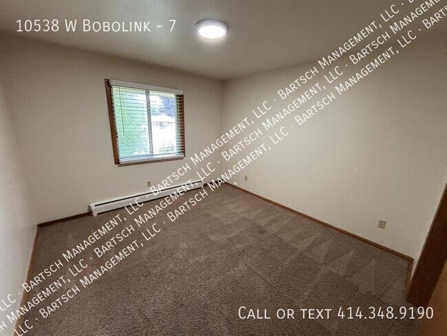 Building Photo - 10538 W Bobolink-7