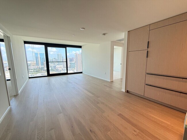 Building Photo - Park at Ward Village 2 bedroom 1 bath 2 parking stalls available now!