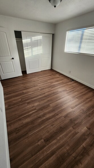 Building Photo - 14775 Robins Dr