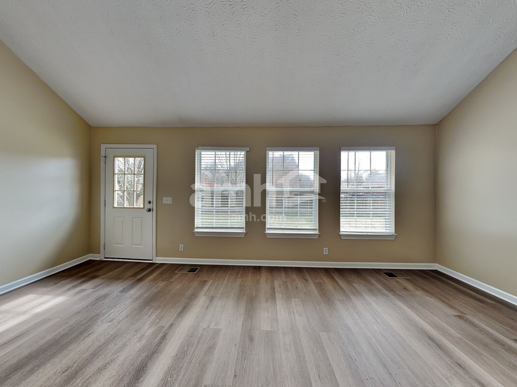 Building Photo - 1612 E Blairmont Dr
