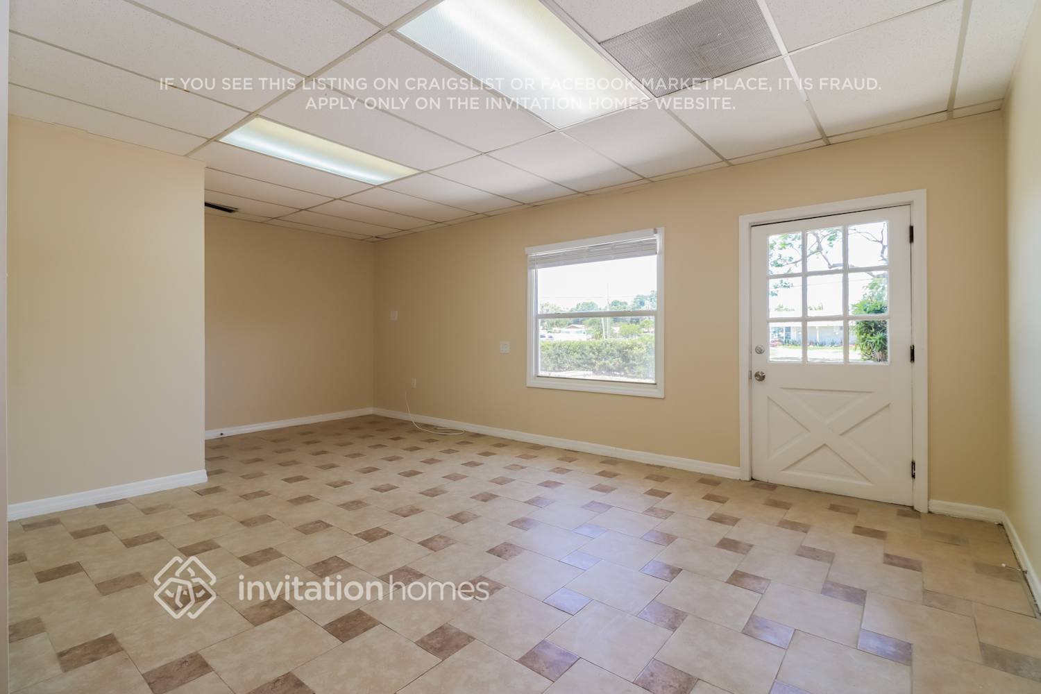 Building Photo - 11018 102nd Ave N