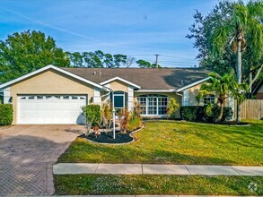 Building Photo - Braden River Lakes 3 Bedroom Fenced Yard &...