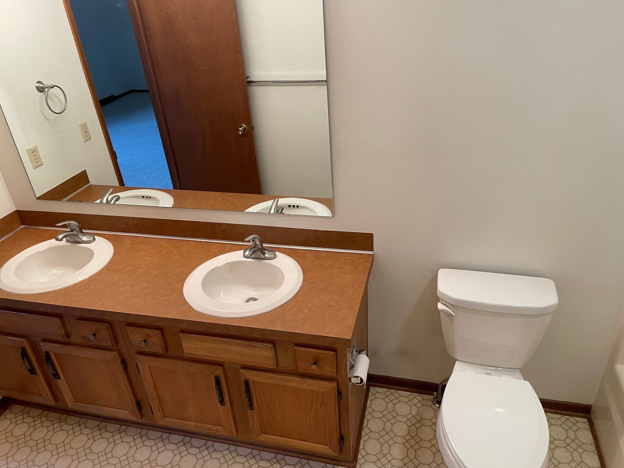 Bathroom - 1505 Little Bluestem Ct