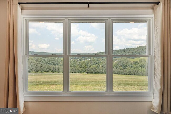 Building Photo - 790 Bendersville Wenksville Rd