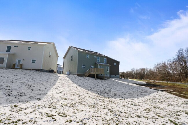 Building Photo - 116 Lambert Fld