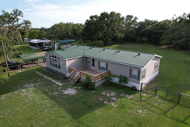 Building Photo - 3 Bedroom / 2 Bath House On An Acre
