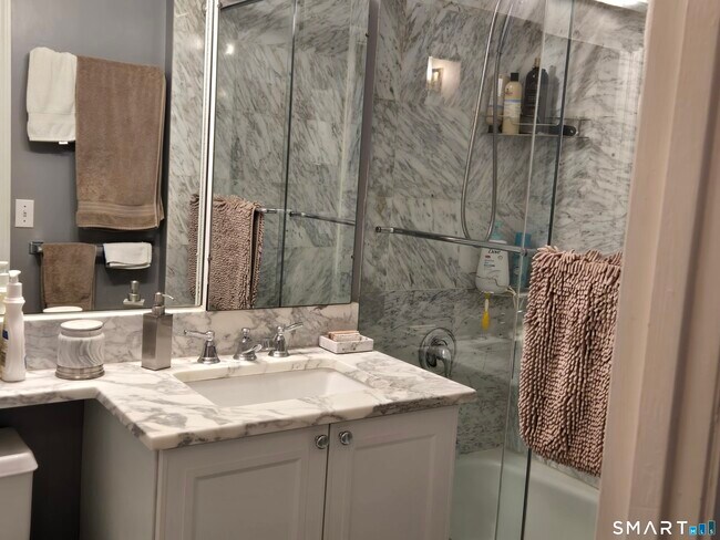 Building Photo - 1 Strawberry Hill Ave