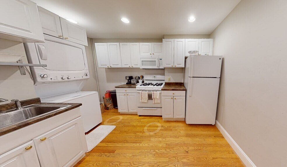 Primary Photo - 350 Allston St