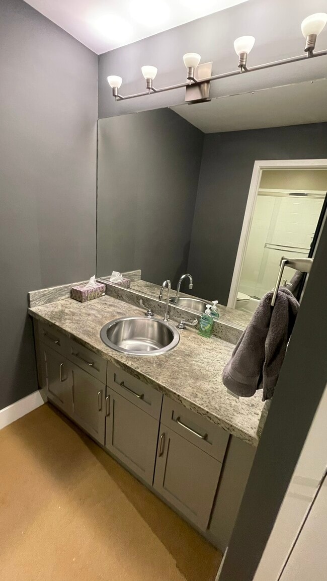 Building Photo - 190 15th St