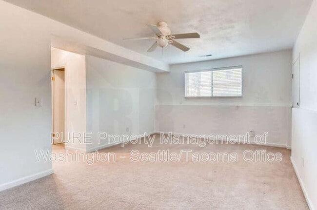 Building Photo - 4317 N Cheyenne St