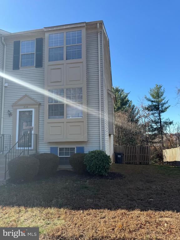 Building Photo - 1935 Winslow Ct