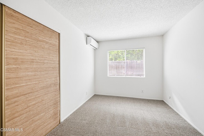 Building Photo - 1438 Calle De Oro